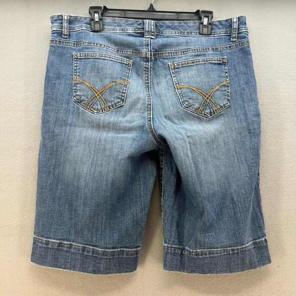 Tommy Hilfiger Women's Jean Bermuda Shorts Size W36 Normcore Summer Essentials C - Picture 3 of 11